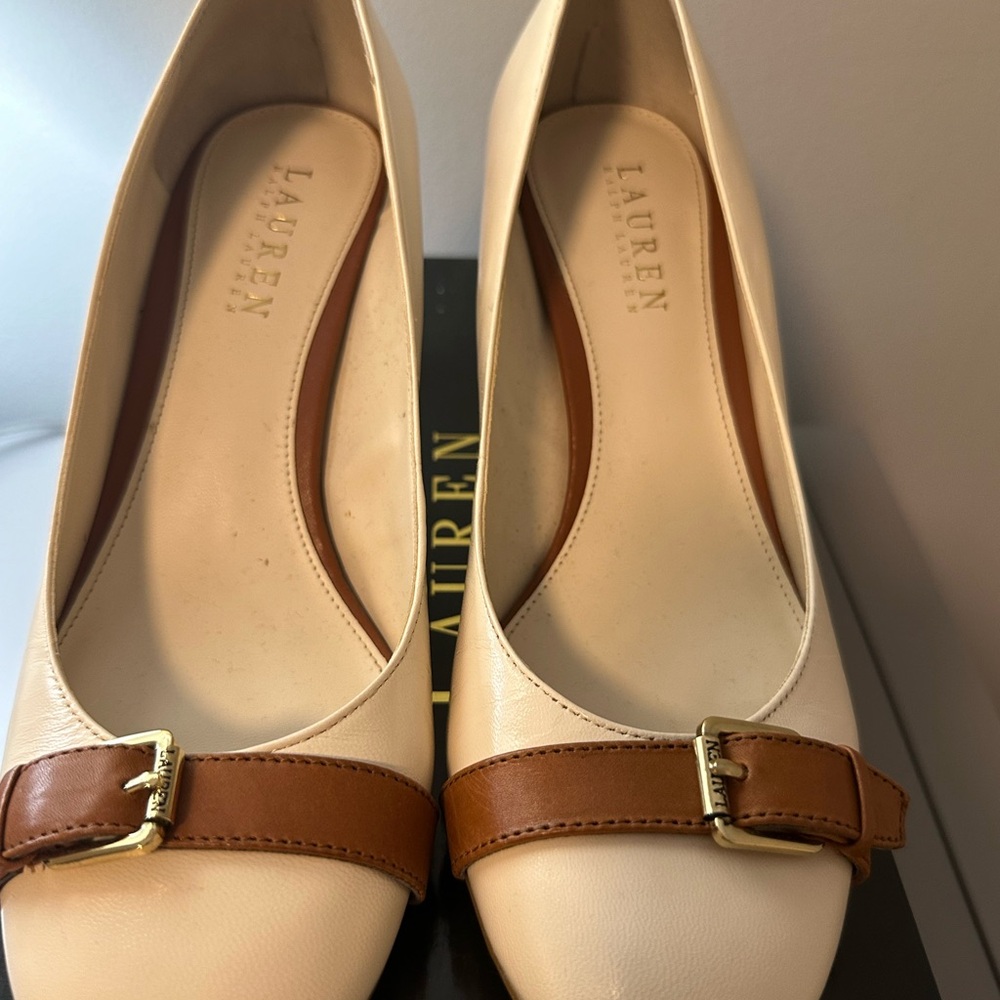 Ralph Lauren white leather pumps size 9